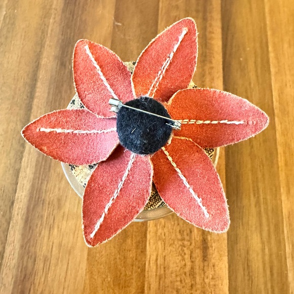 Leather Flower Brooch - Picture 6 of 7